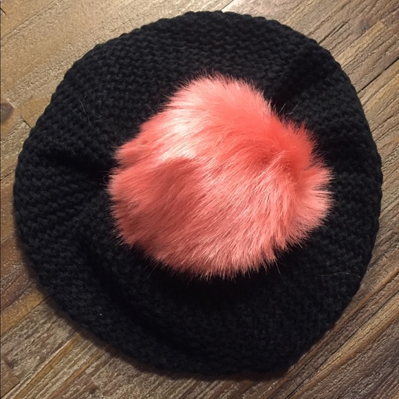 Anthropologie/Norla Canada Pom Pom Baret Hat NWT - Picture 2 of 8